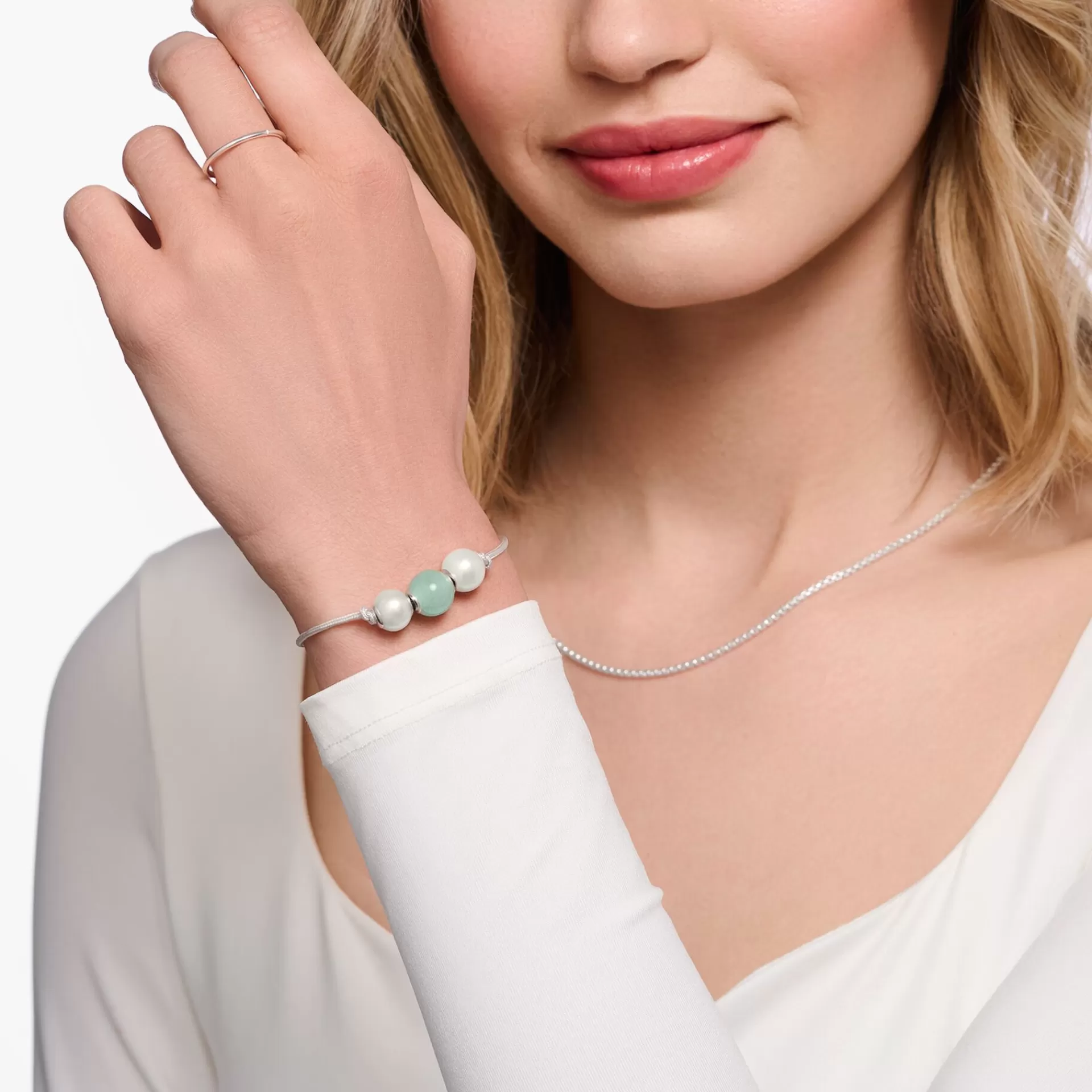 THOMAS SABO Armband | Återvunnet 925 silver<ARMBAND KARMA SECRET MED GR&OUML;N AVENTURIN BEAD OCH VIT S&OUML;TVATTENSP&AUML;RLA silverfargad, grön, vit, beige