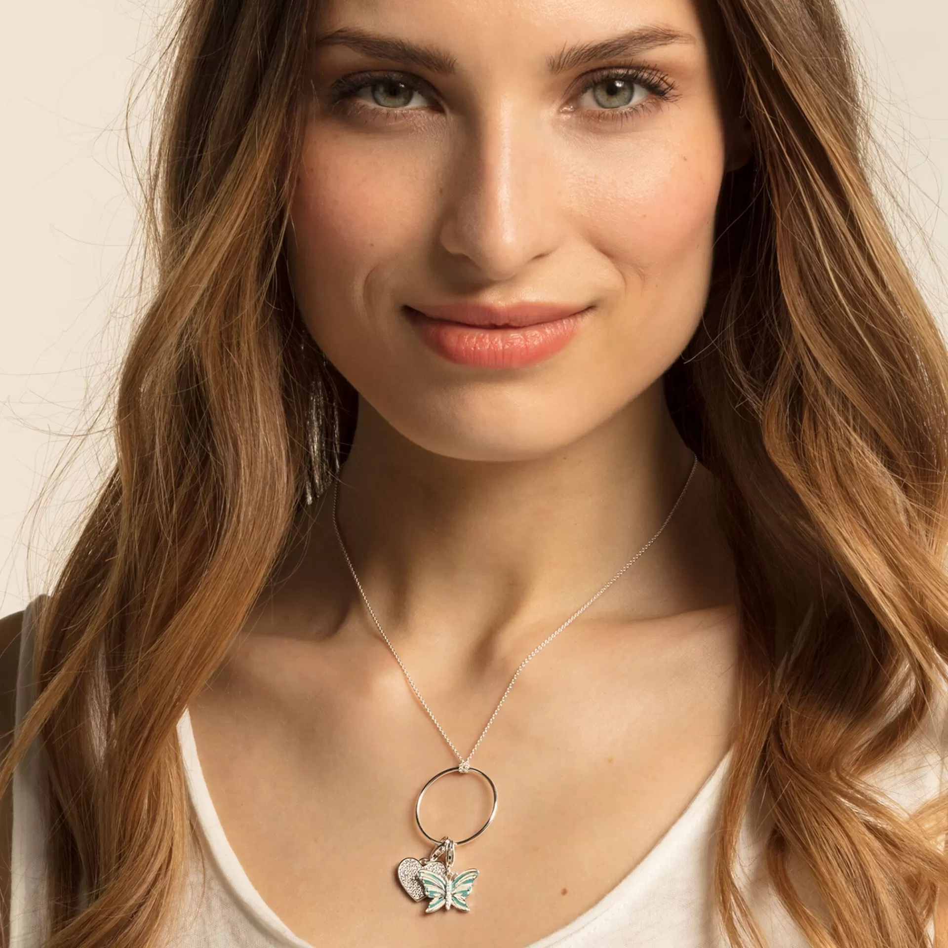 THOMAS SABO Charms | Charms<CHARM-H&AUML;NGSMYCKE HJ&AUML;RTA PAV&EACUTE; silverfargad, vit