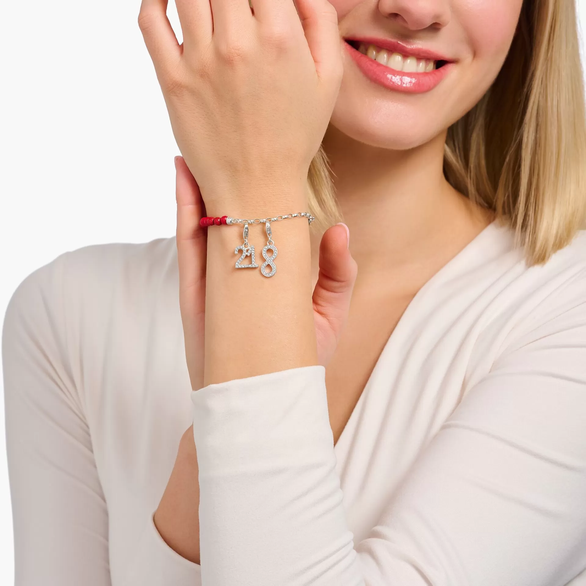 THOMAS SABO Charms | Charms<CHARM-H&AUML;NGSMYCKE TALET 21 MED VITA STENAR, PL&AUML;TERAT gult guldfargad, vit