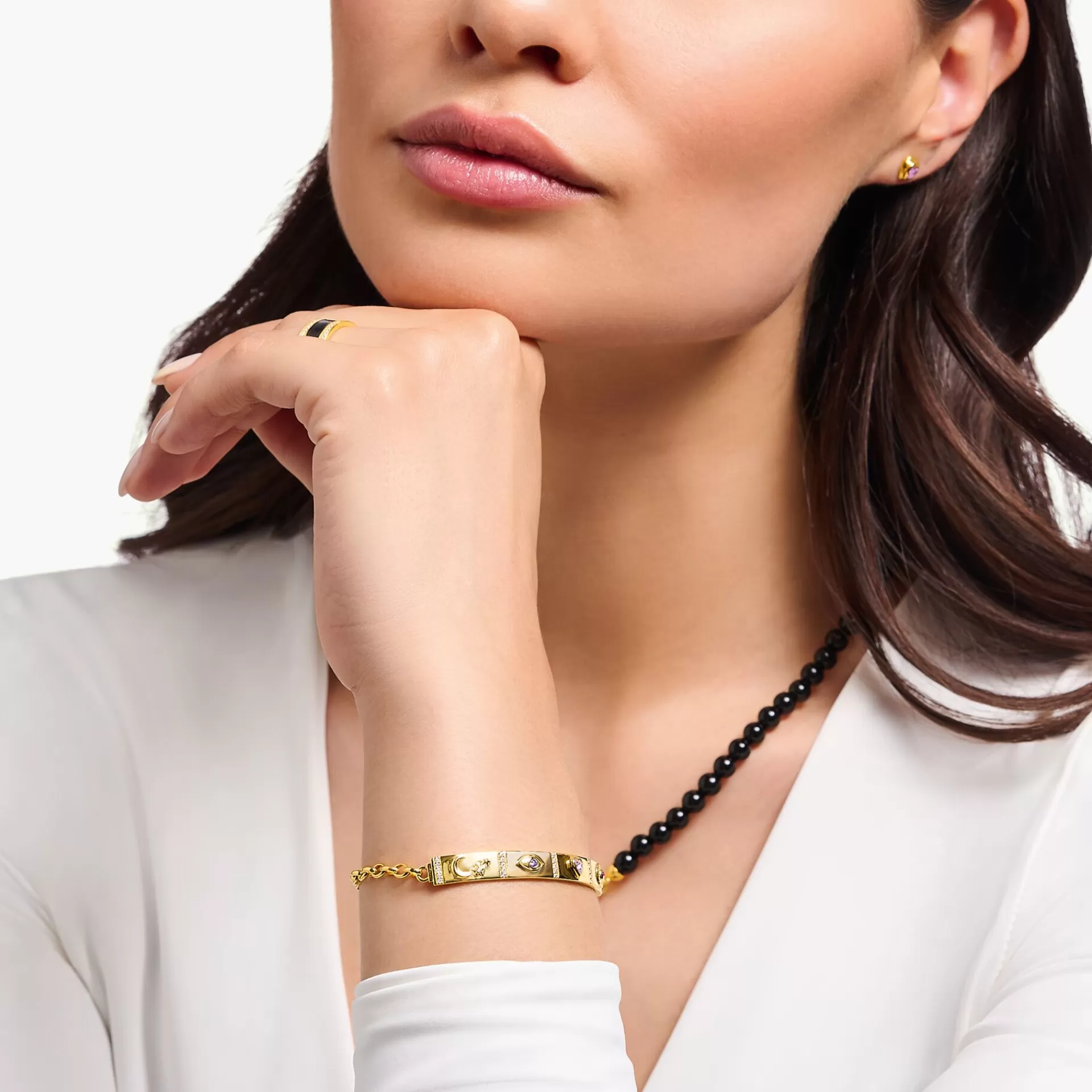 THOMAS SABO Armband | 18K plätering<F&OUML;RGYLLT ARMBAND MED L&ARING;NG PLATTA OCH KOSMISKA SYMBOLER gult guldfargad, vit, rosa, violett, röd