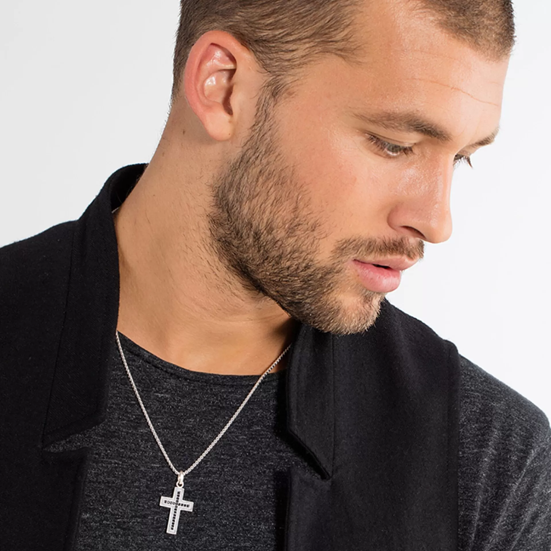 THOMAS SABO Halsband | Hängsmycken<H&AUML;NGSMYCKE SVART KORS PAV&EACUTE; svart, silverfargad